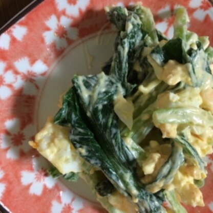 付け合わせの小松菜が余っていたので作りました。
簡単で美味しかったです。
小松菜は和風が多いので、新鮮でした。
ご馳走様でした！